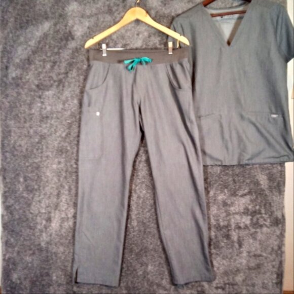 Figs women's set pants n top scrubs graphite color - Picture 1 of 10